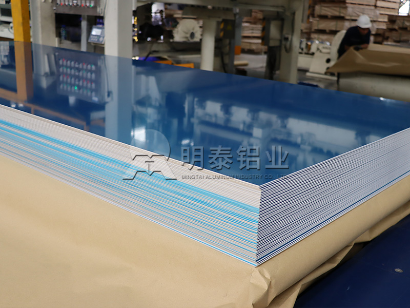 電力設備外殼的優(yōu)選材料：5052鋁板的應用與優(yōu)勢